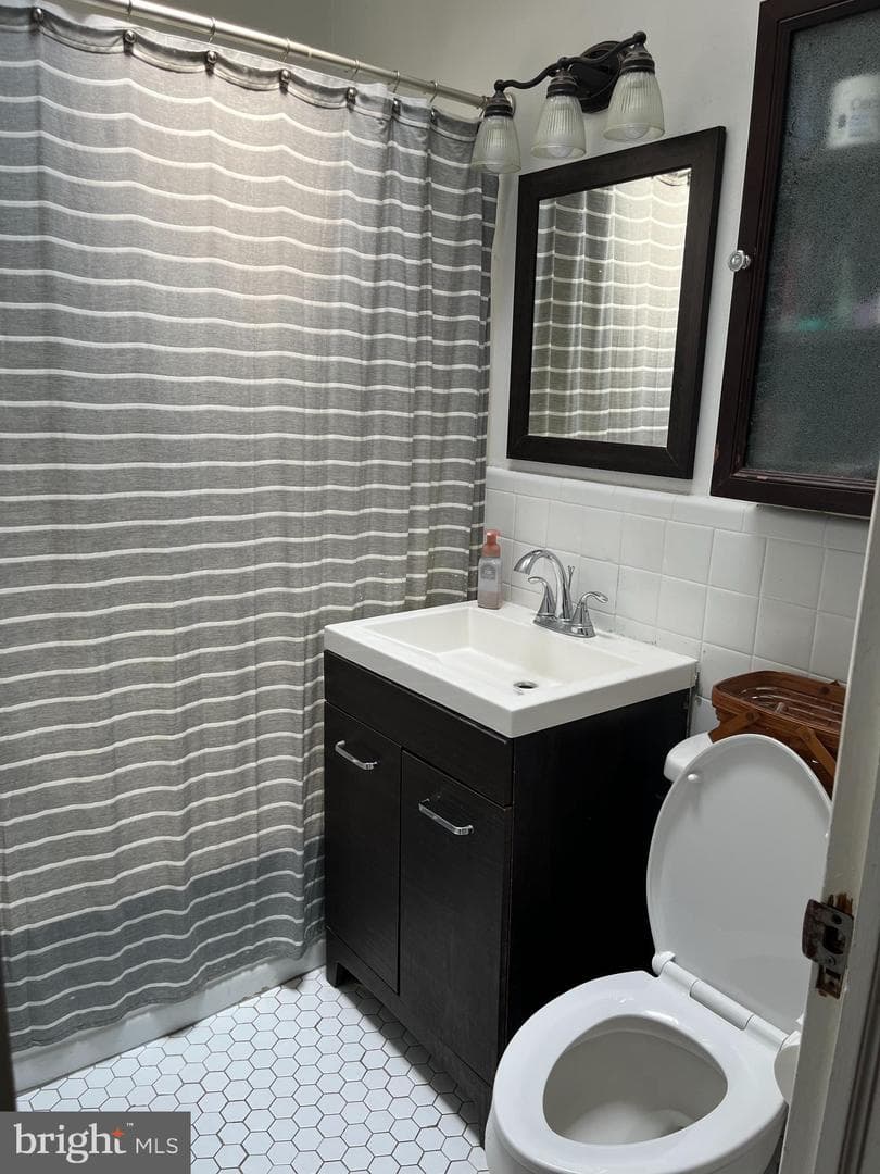 138 Osborn Street photo 6