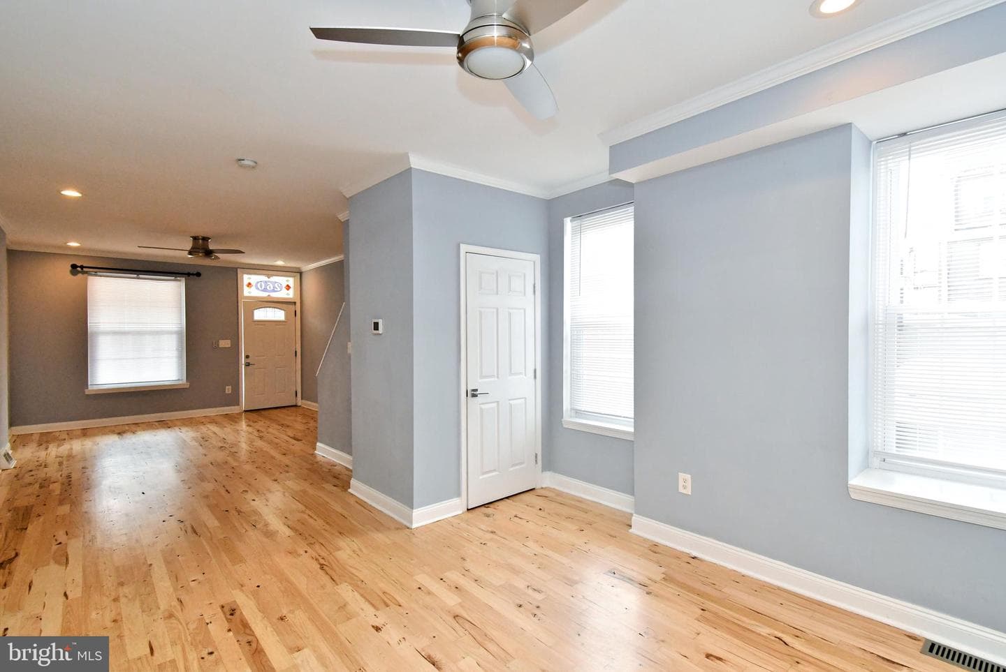 260 Roxborough Avenue photo 14