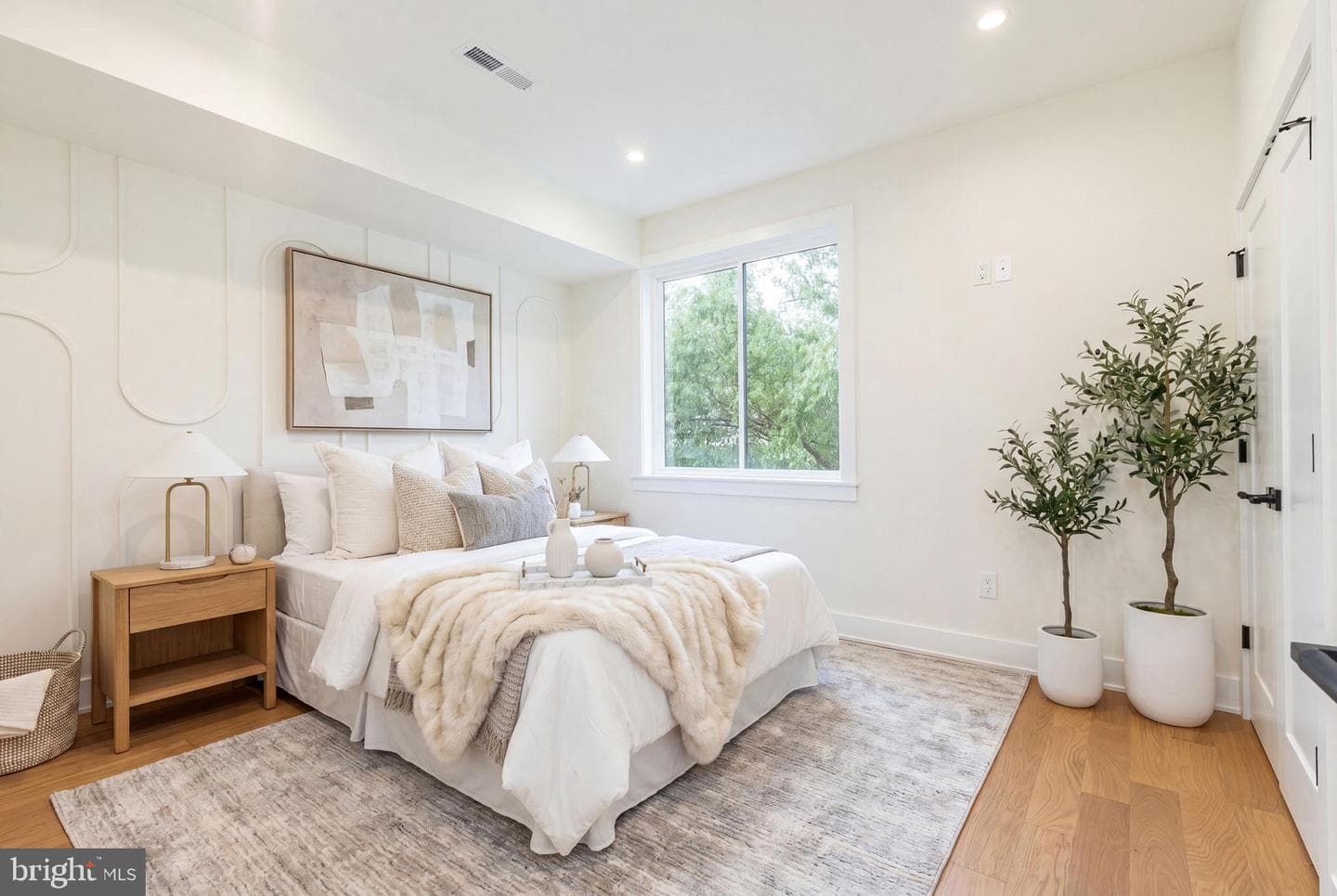 4748 Sheldon Street photo 24