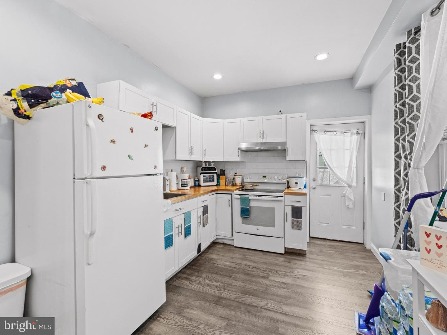 2939 Ella Street photo 4