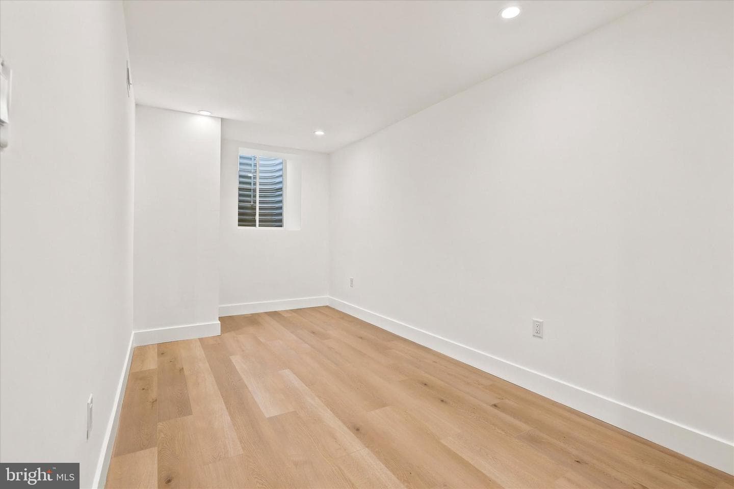 2119 Tasker Street photo 48