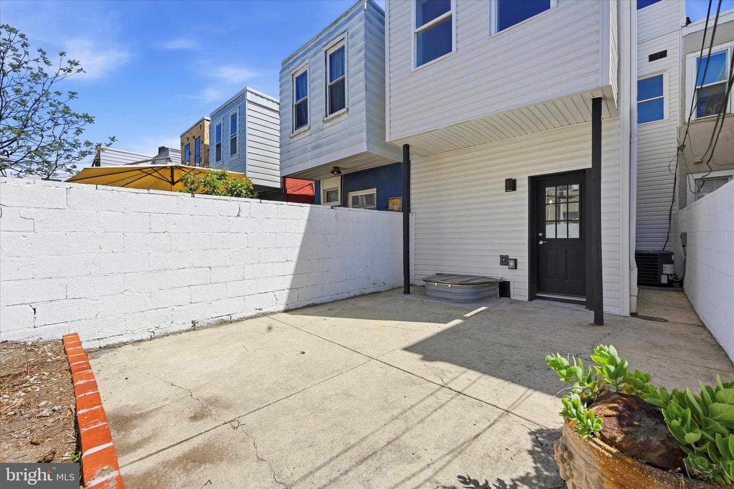 2119 Tasker Street photo 9