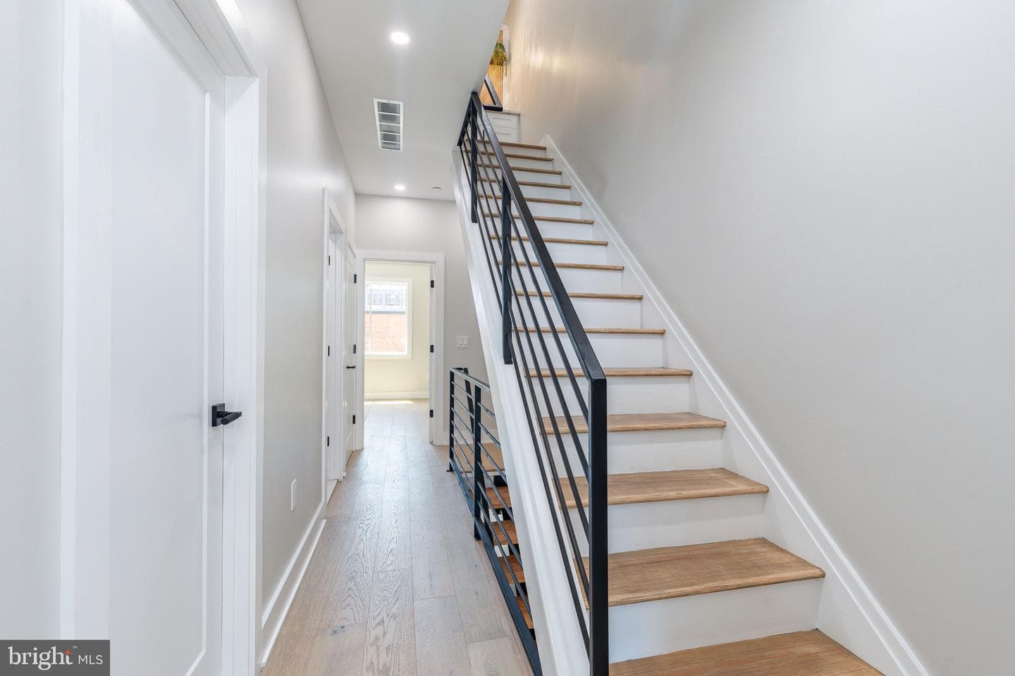 2641 Martha Street photo 26