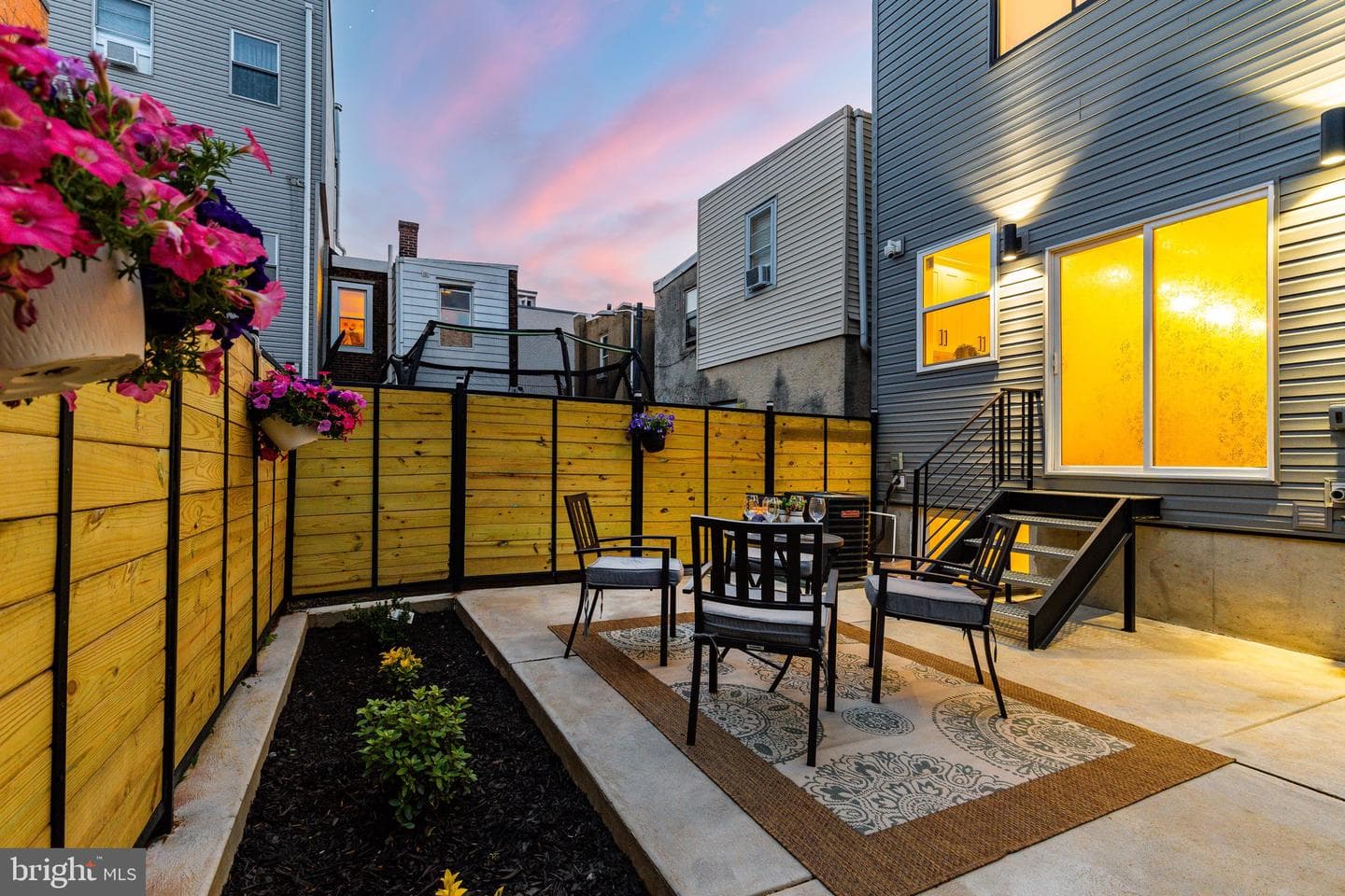 2641 Martha Street photo 35