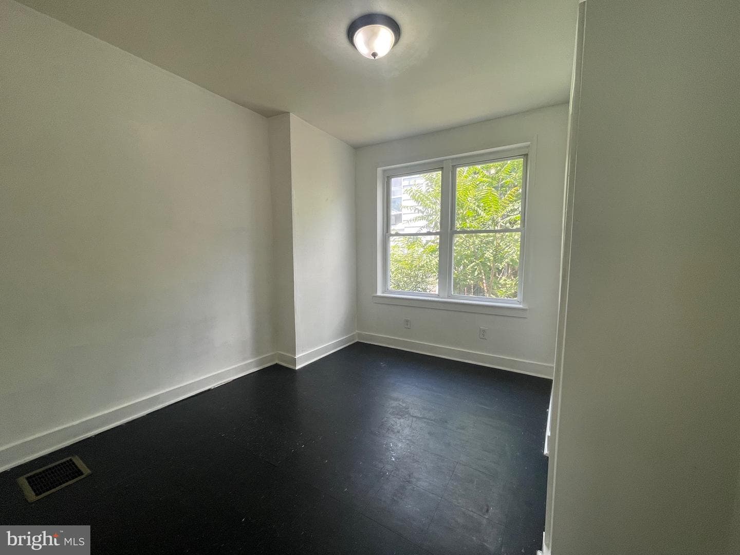 213 E Wishart Street photo 13