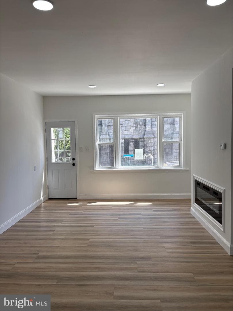1119 Winton Street photo 5