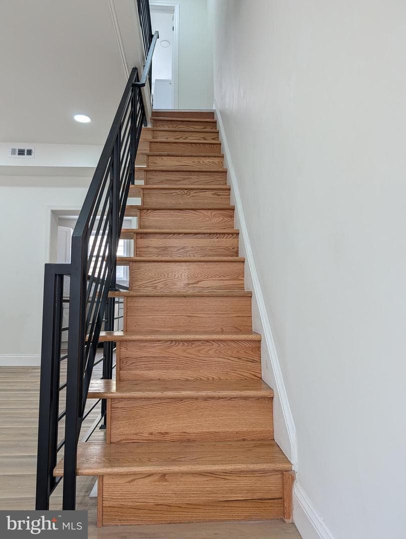 1119 Winton Street photo 9