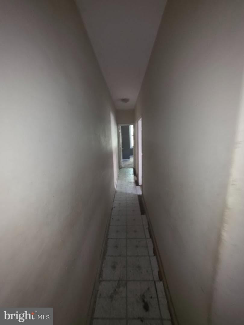 1850 E Orleans photo 20