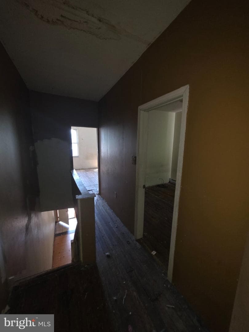 1844 E Orleans Street photo 24