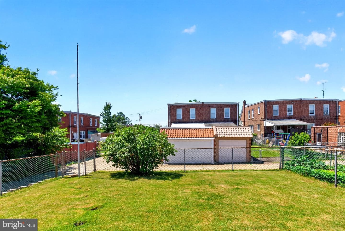 1838 Lansing Street photo 13