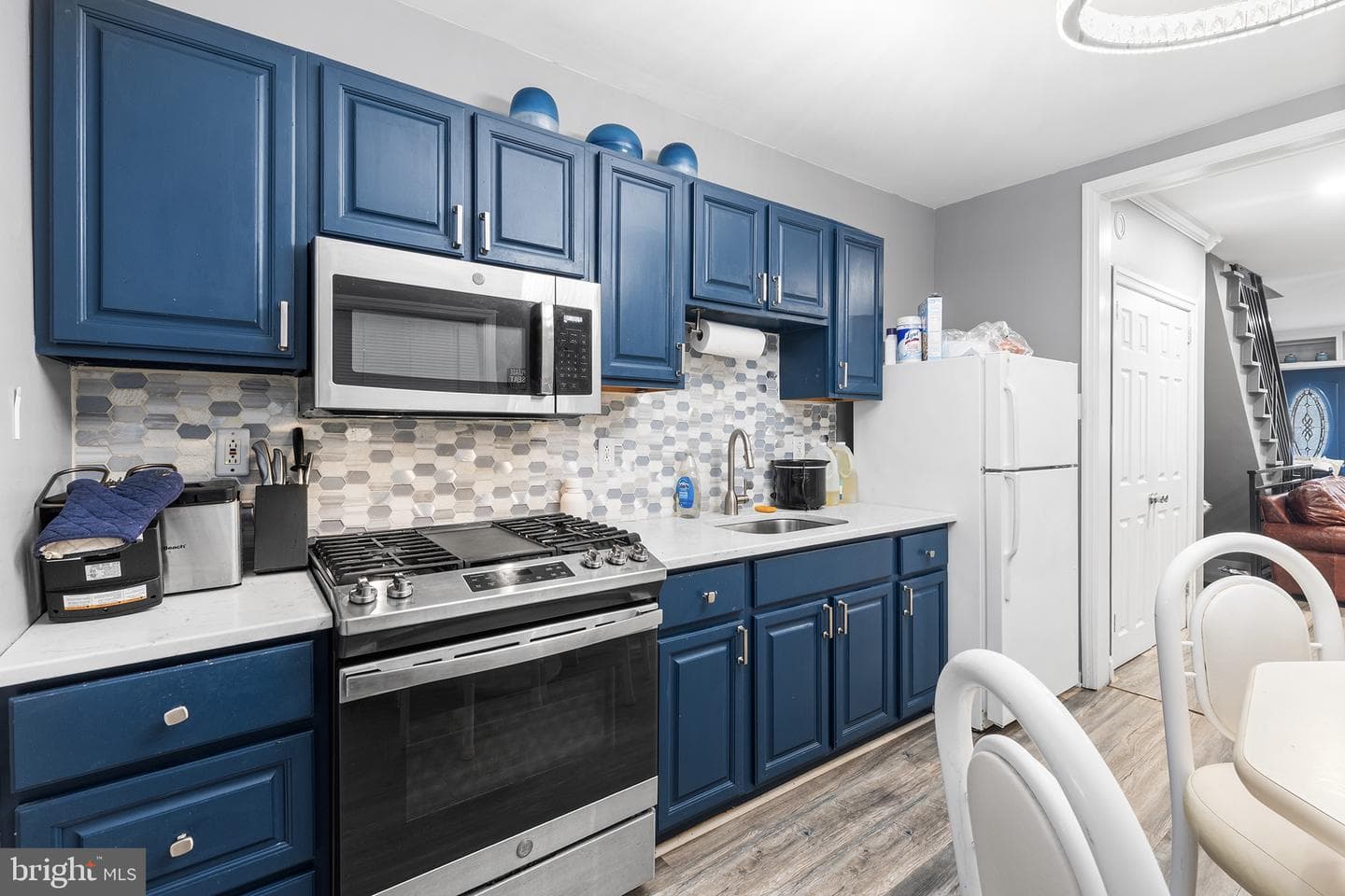 2032 S Beechwood Street photo 3