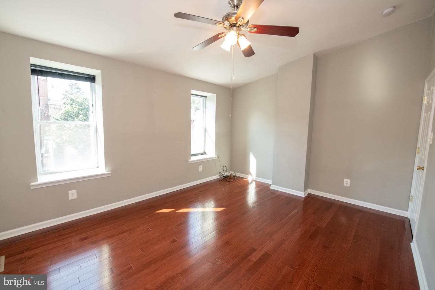 3421 Crawford Street photo 16