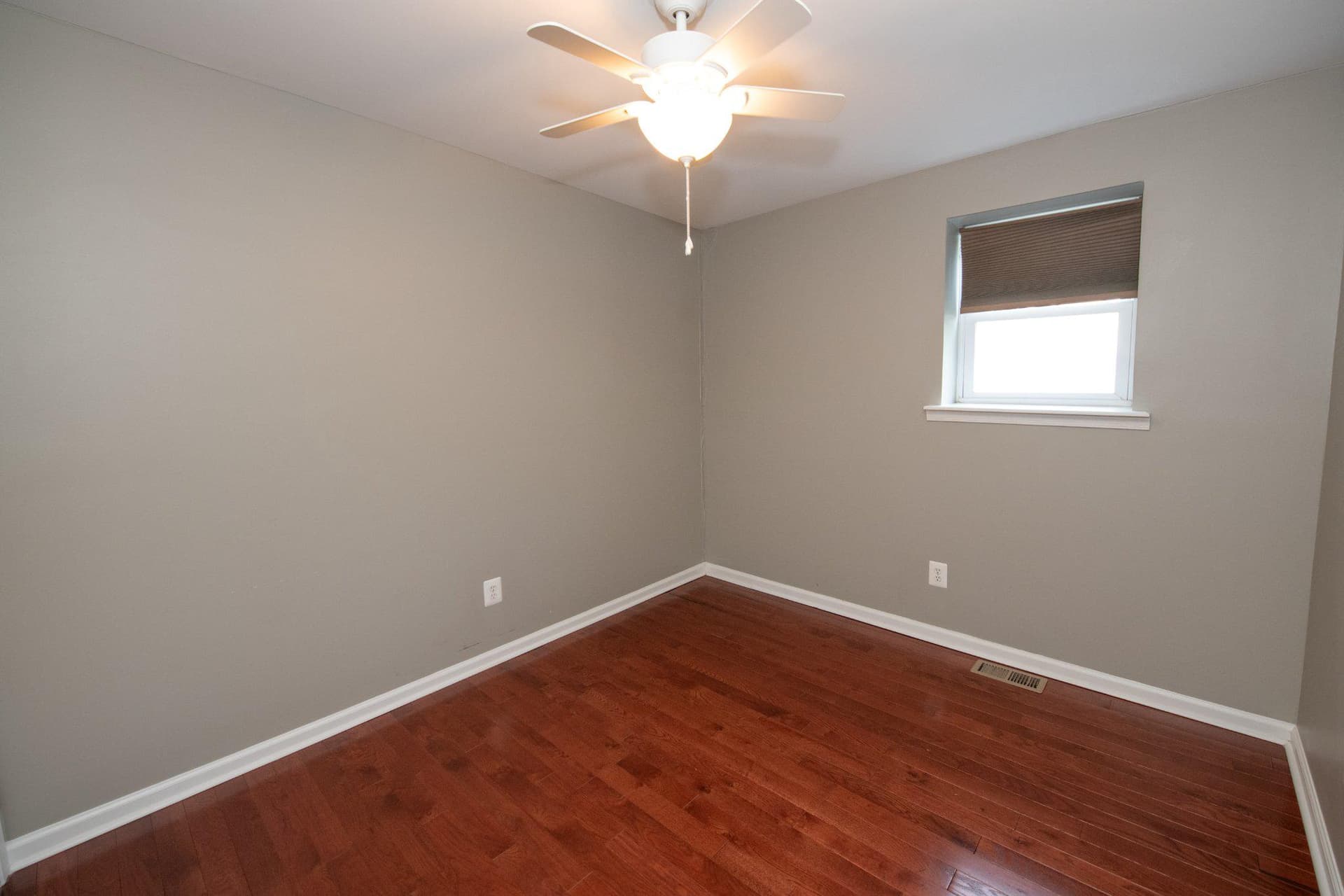 3421 Crawford Street photo 20