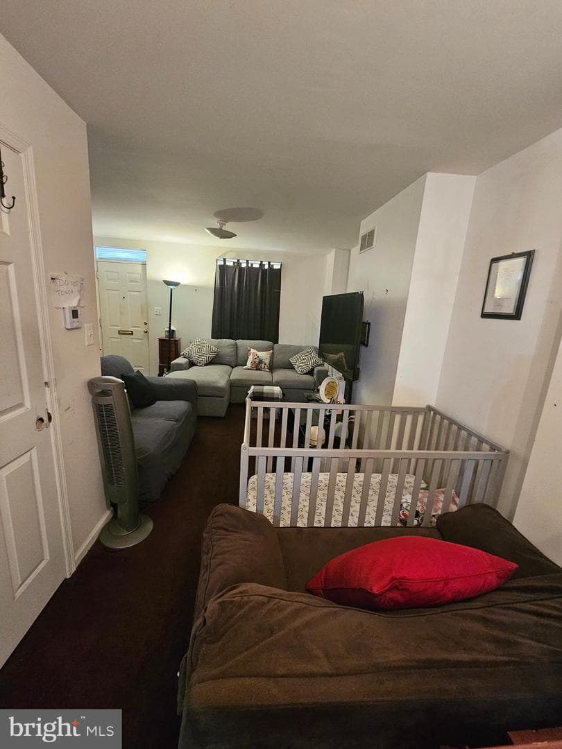 2523 W Sterner Street photo 5