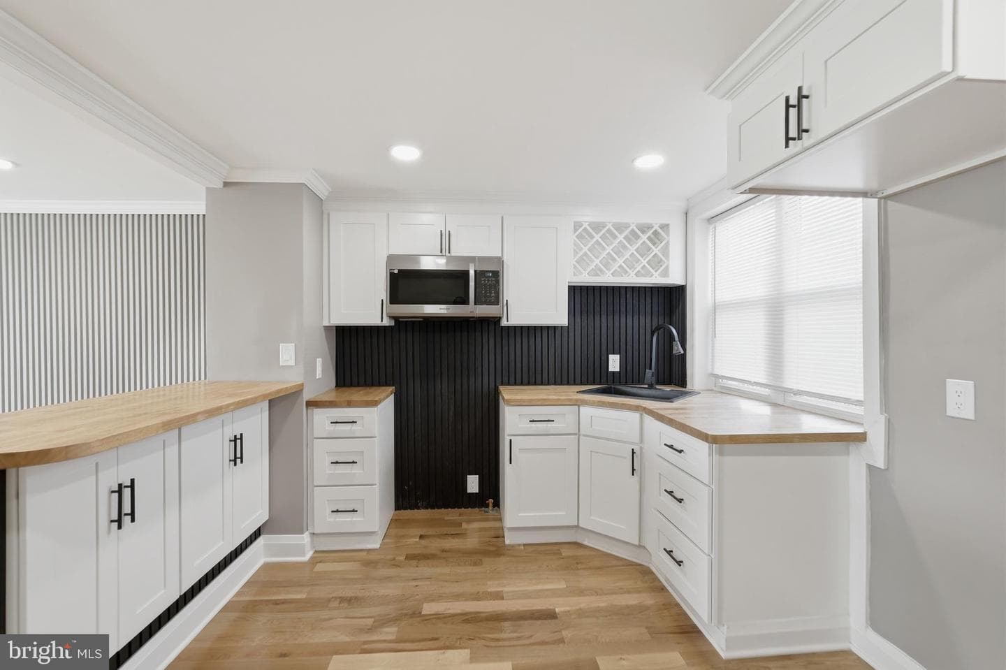 3547 Miller Street photo 13