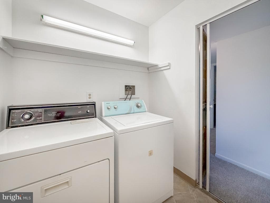 17205 Delaire Landing Road #205 photo 26