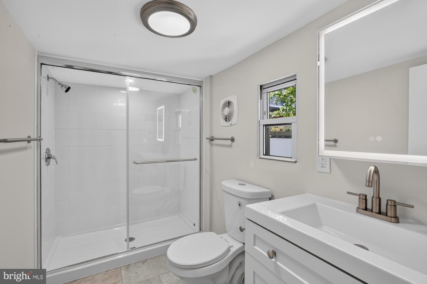 608 Clymer Street photo 11