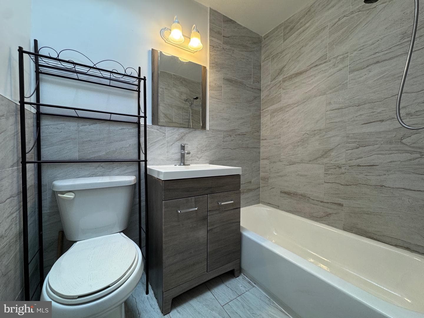 6243 Crafton Street photo 8