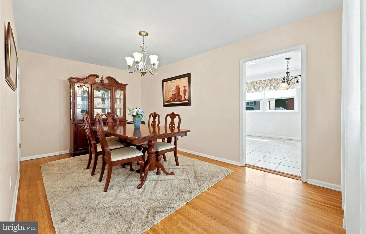 7520 Valley Avenue photo 9