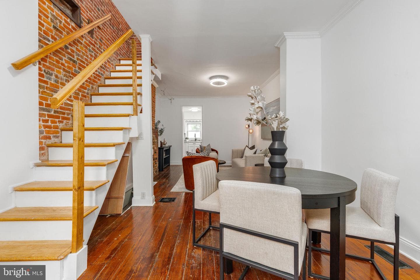 133 Monroe Street photo 6