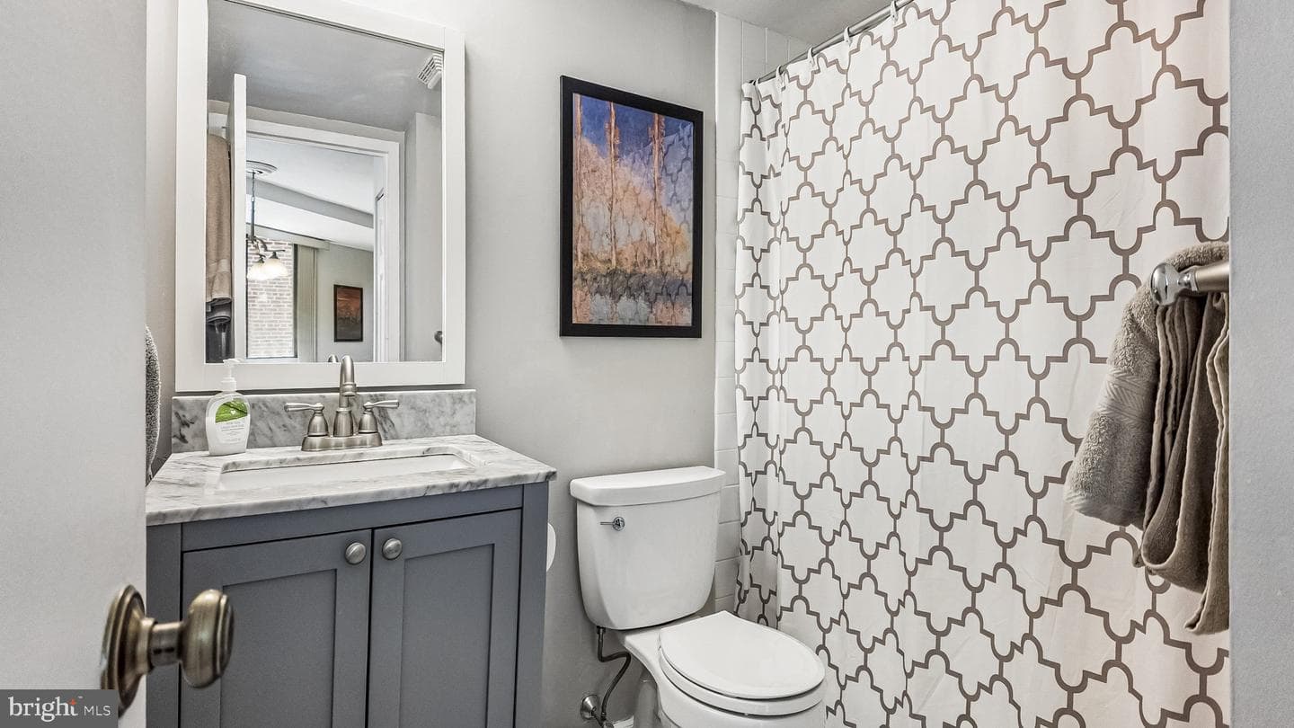 1420 Locust Street #7b photo 11