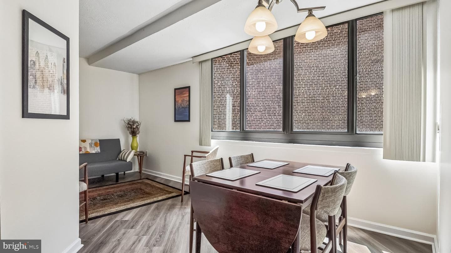 1420 Locust Street #7b photo 5