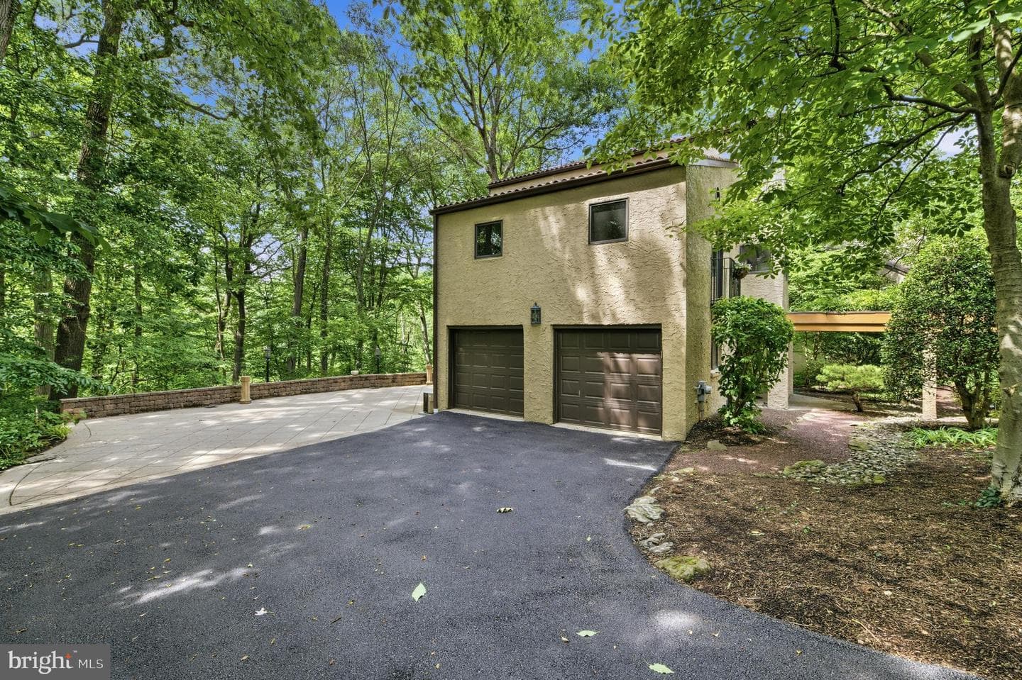733 Cornelia Place photo 28