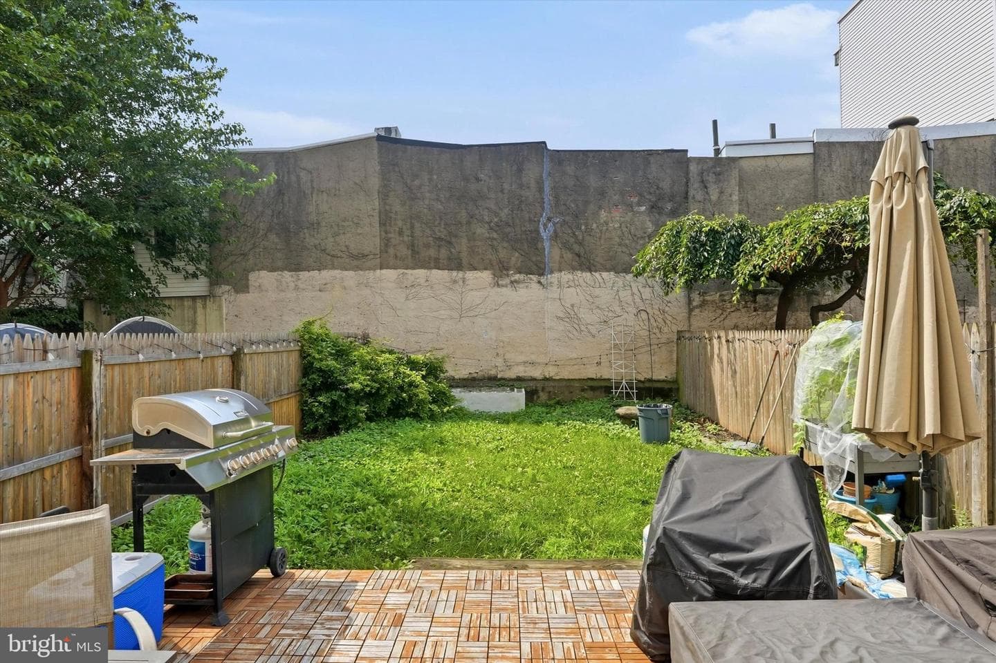 444 Moyer Street photo 31