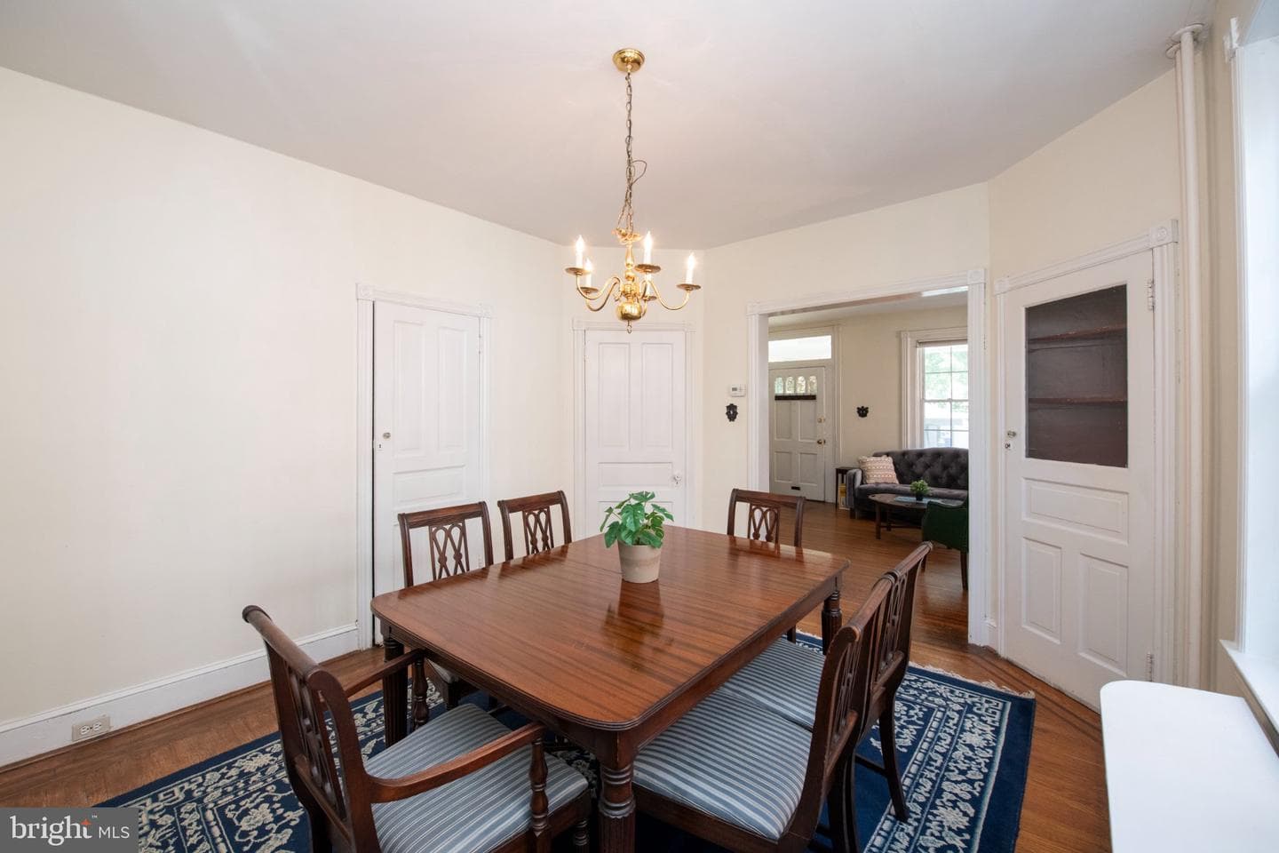 8411 Shawnee Street photo 11
