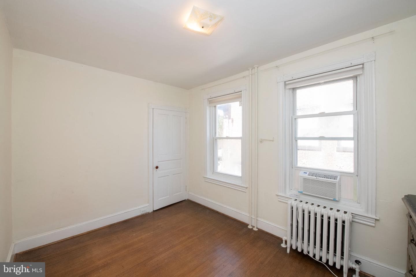 8411 Shawnee Street photo 23
