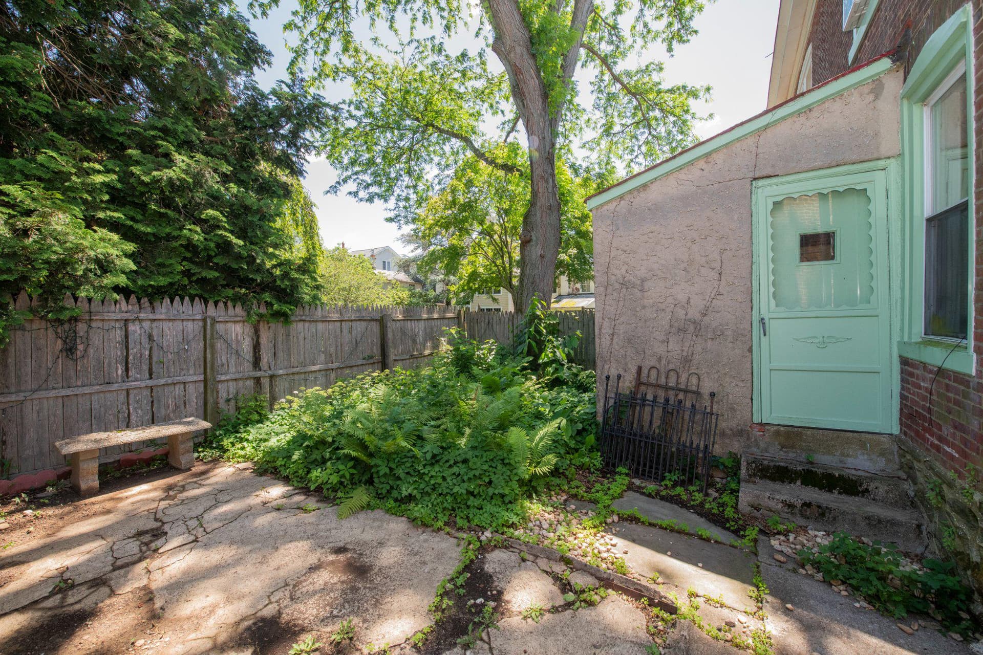 8411 Shawnee Street photo 6