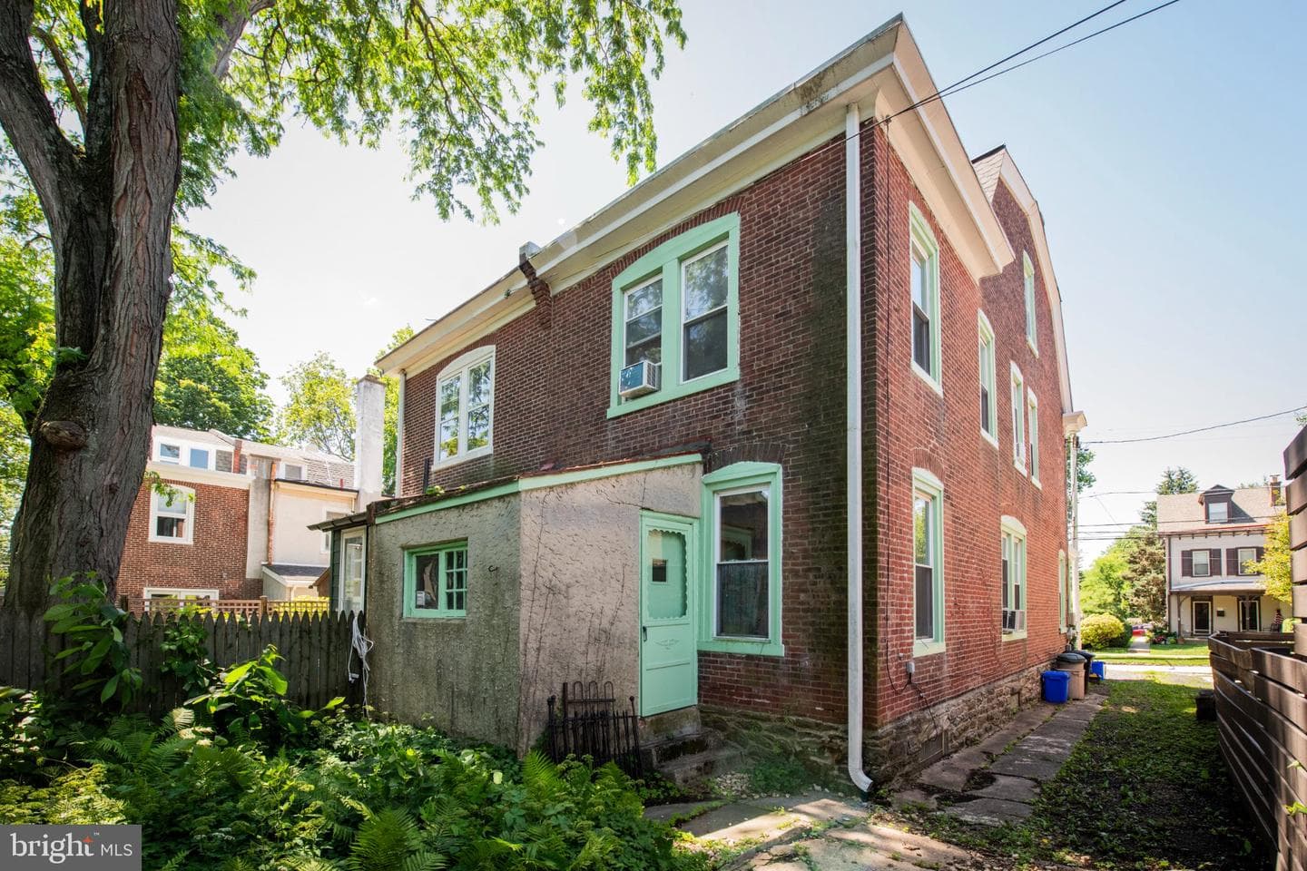 8411 Shawnee Street photo 7