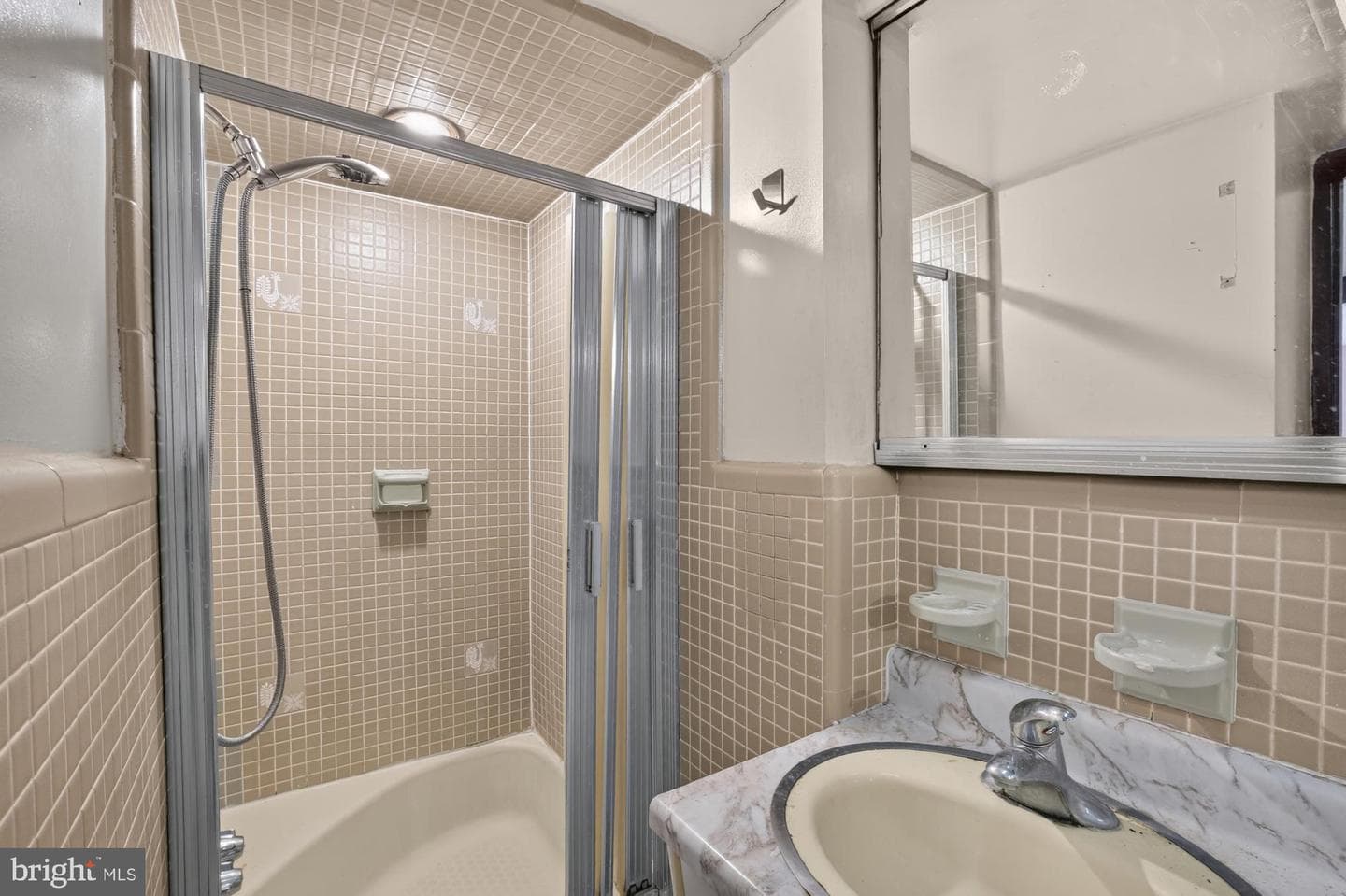 1147 S 10th Street photo 13