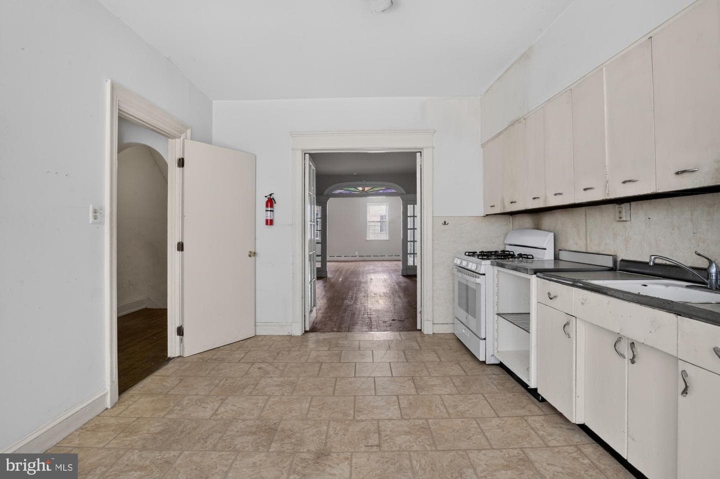 1147 S 10th Street photo 23