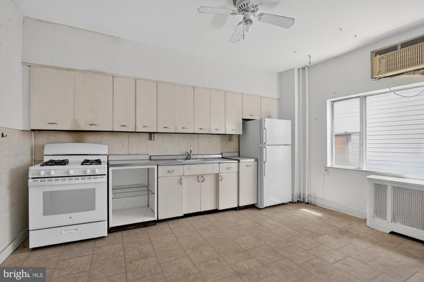 1147 S 10th Street photo 24