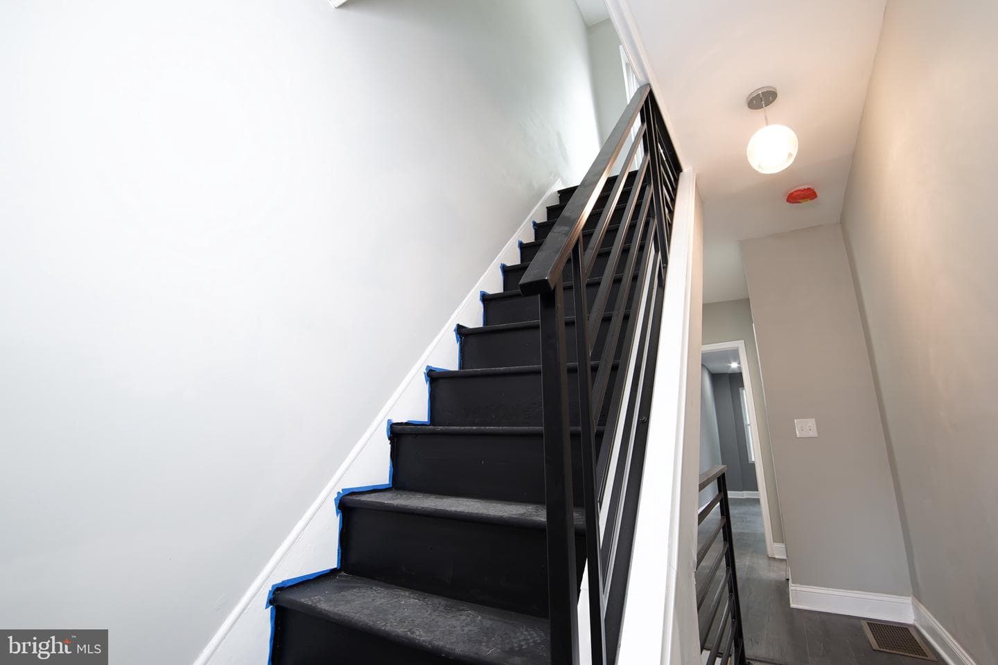 3040 W Berks Street photo 20