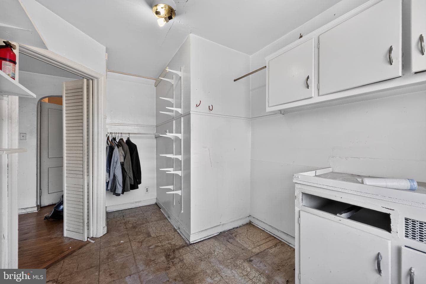 1613 Elaine Street photo 16