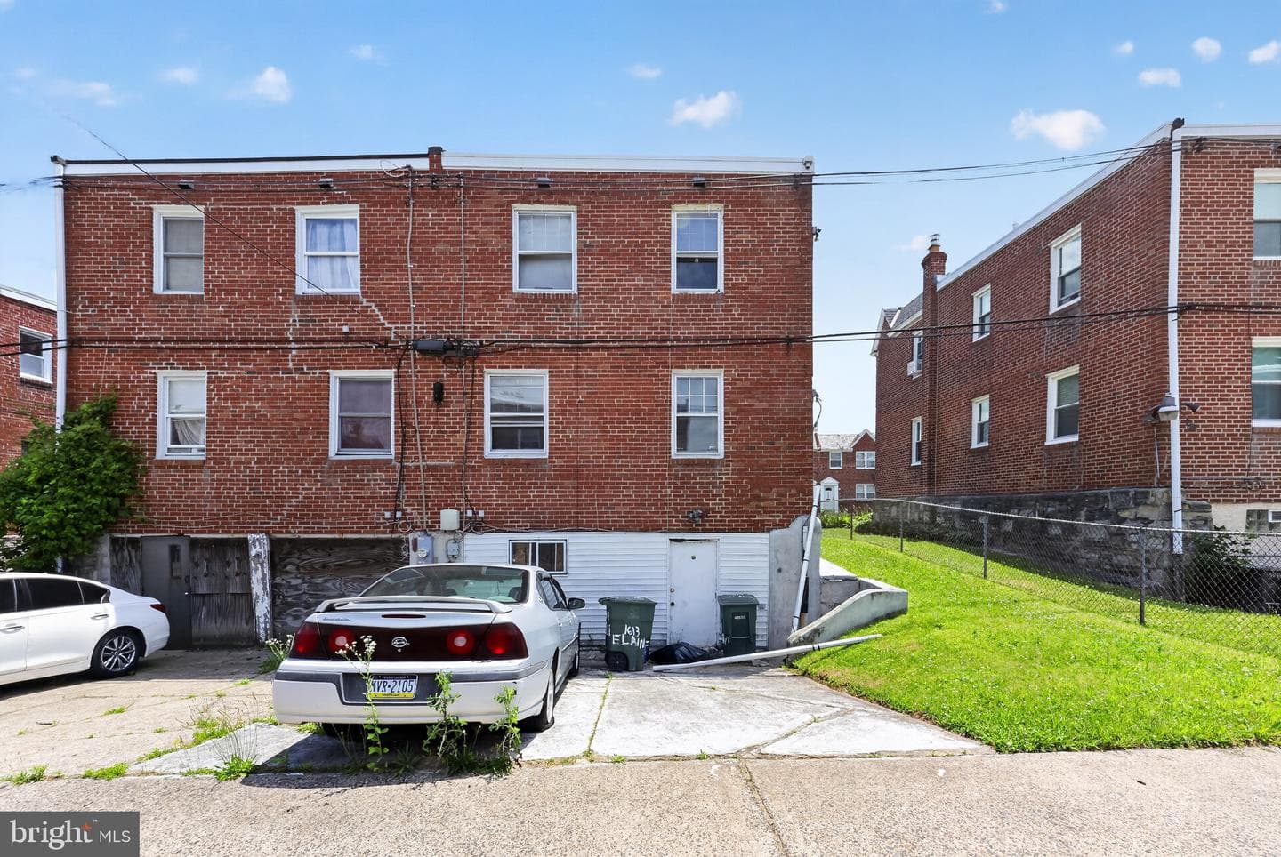 1613 Elaine Street photo 28