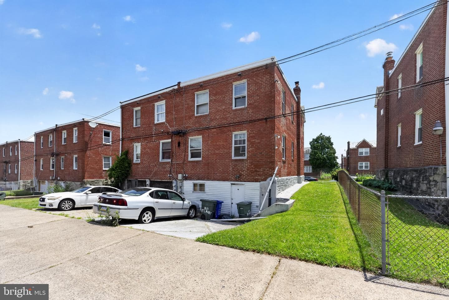 1613 Elaine Street photo 29