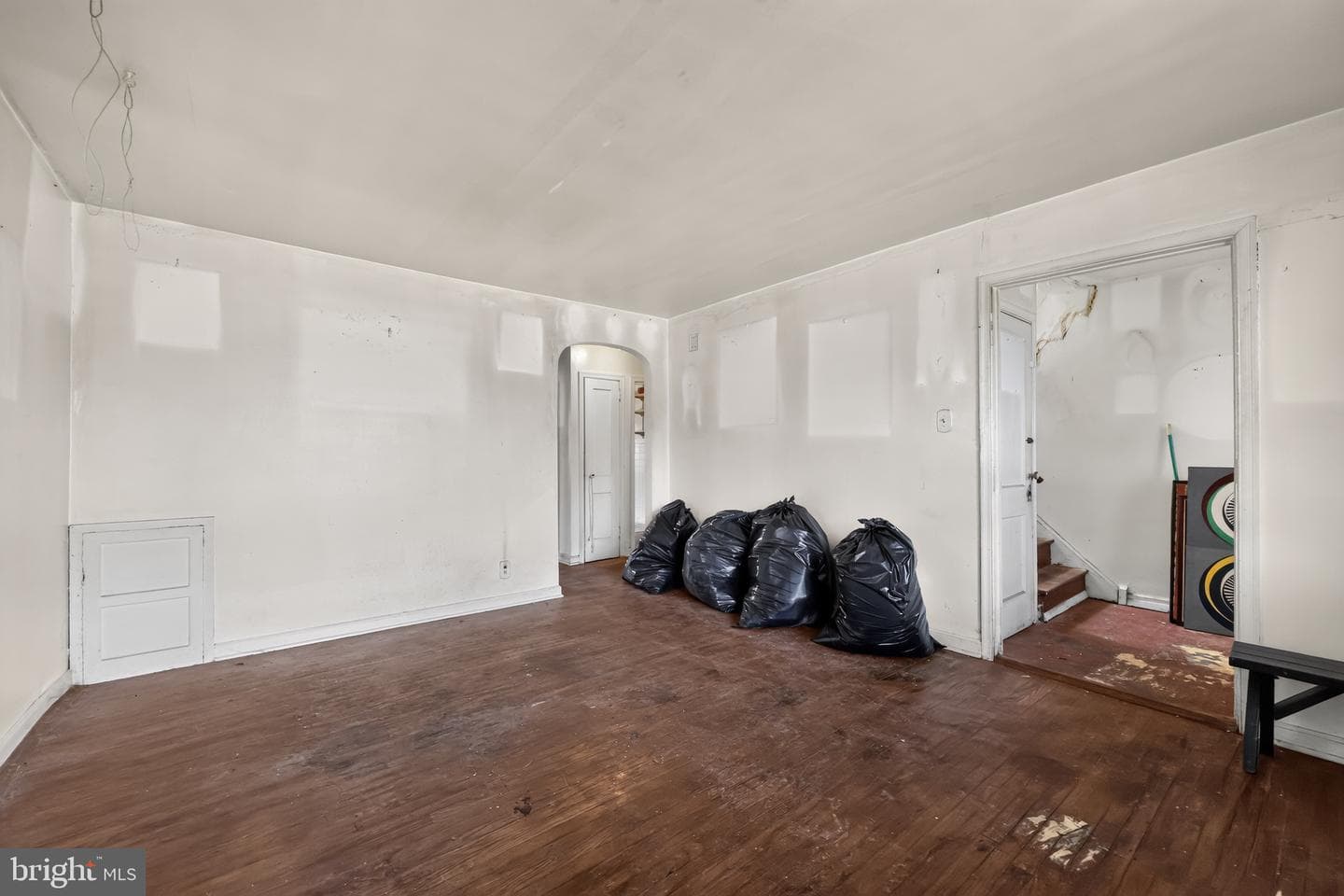 1613 Elaine Street photo 7
