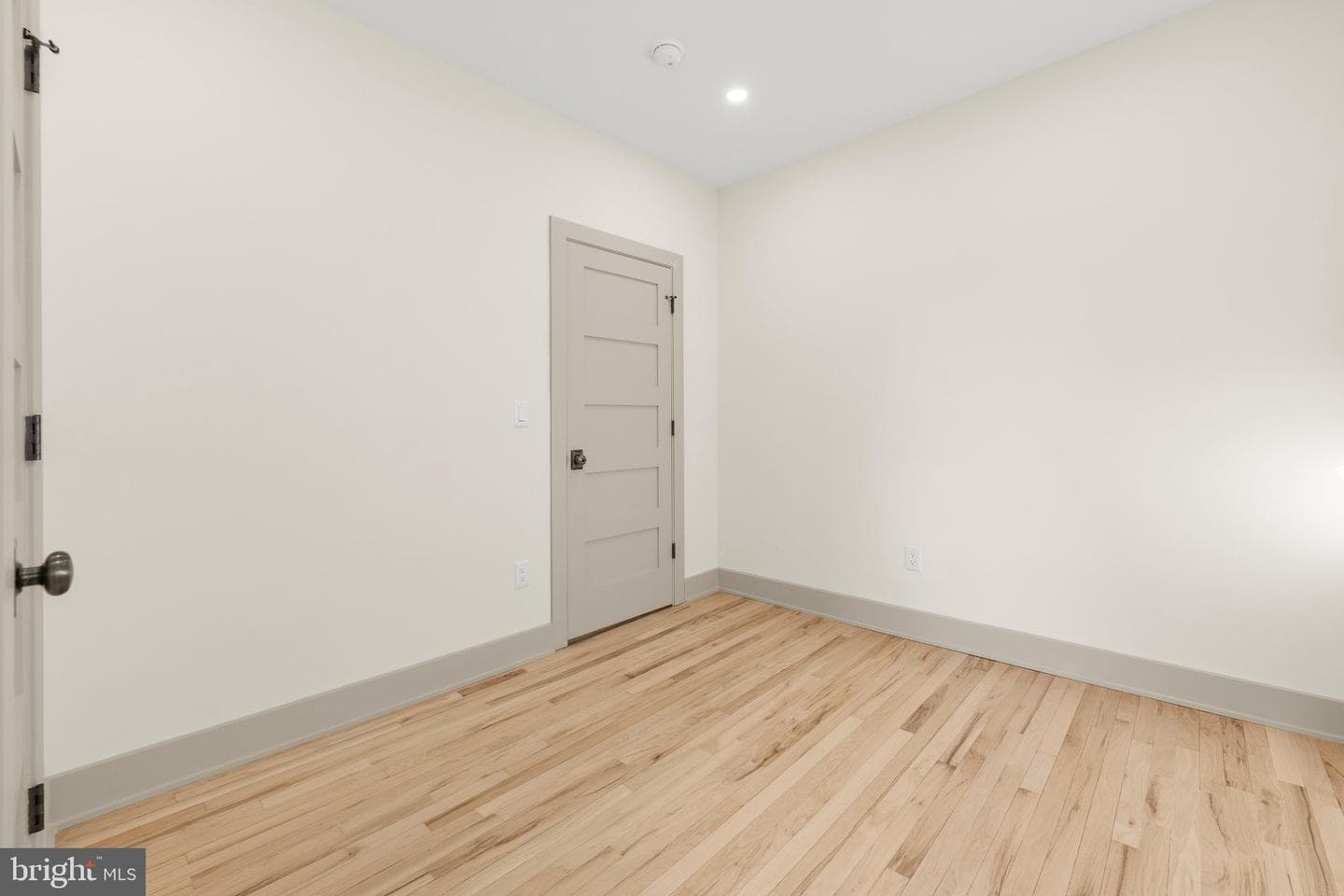 766 S 18th Street photo 32