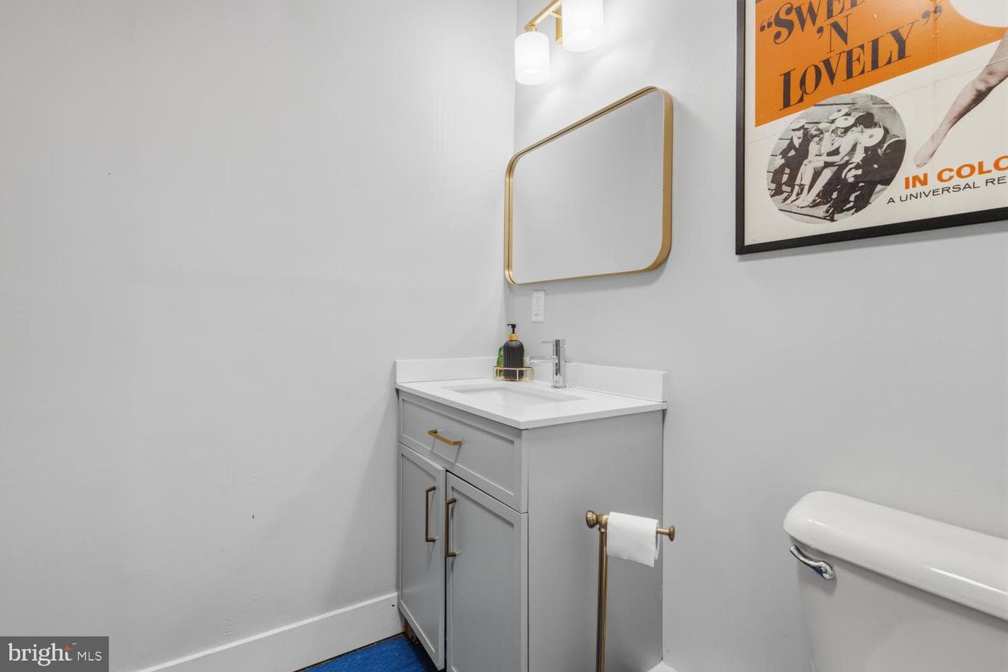 121 E Pleasant Street photo 12
