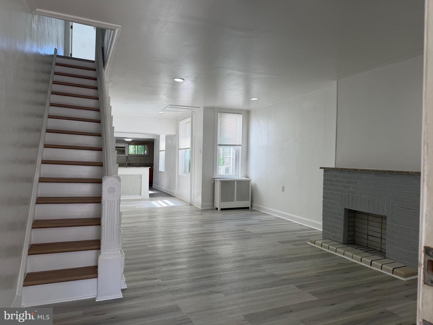 2223 S Felton Street photo 4
