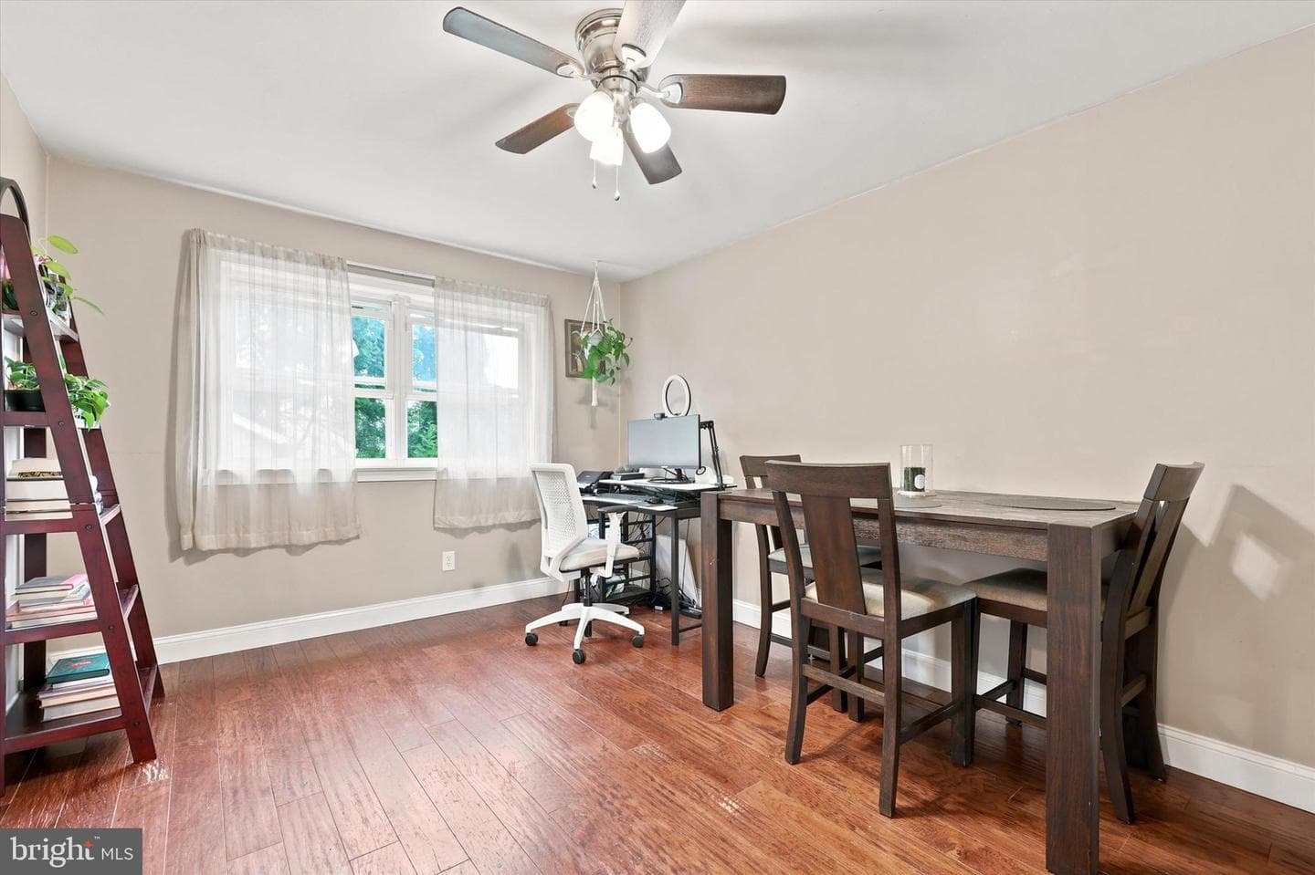 12460 Sweet Briar Place photo 6