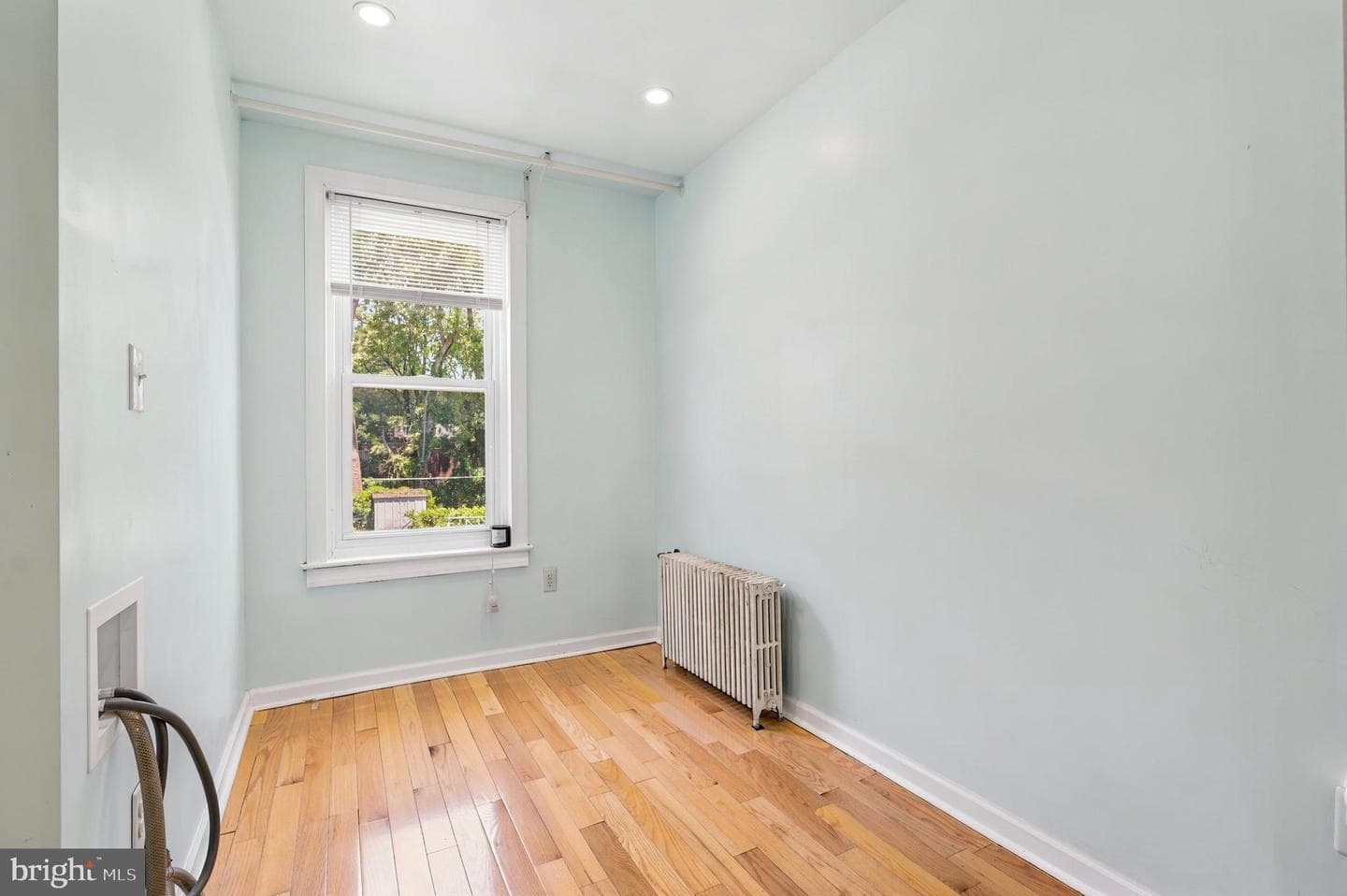 315 W Clarkson Avenue photo 12