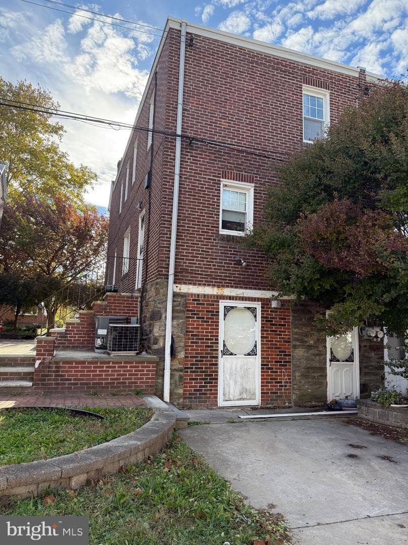 3011 Teesdale Street photo 26