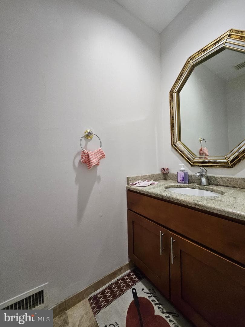 1251 Serota Place photo 12