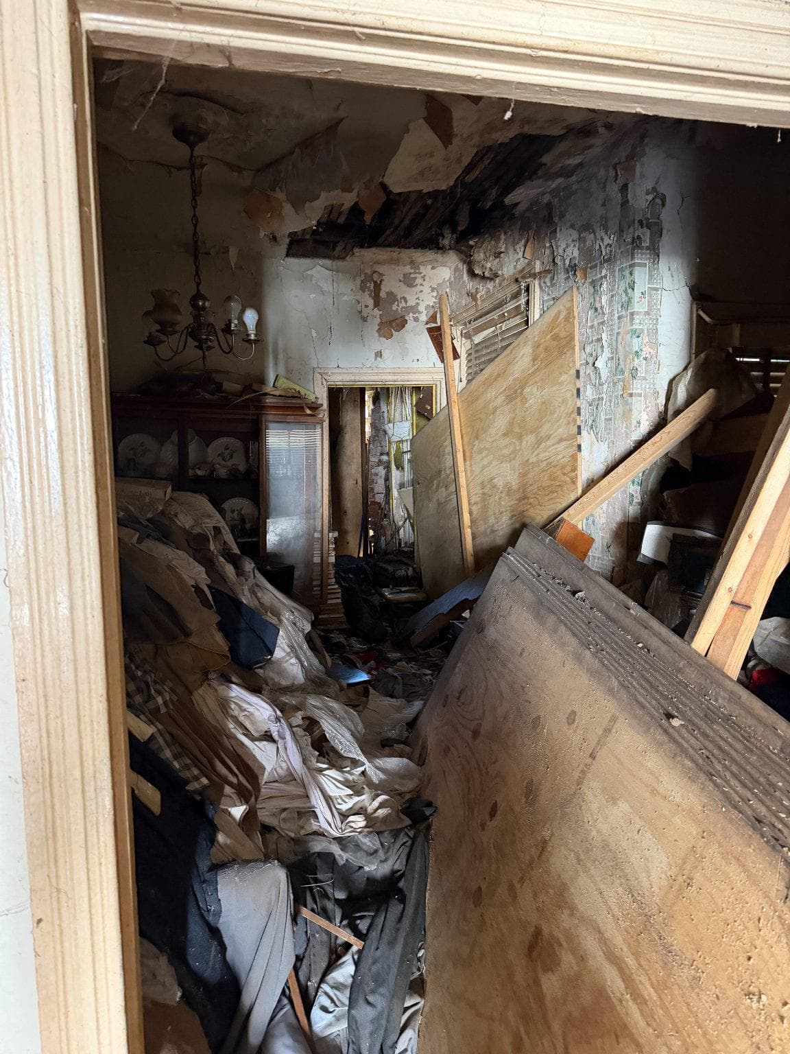 1629 N Newkirk Street photo 4
