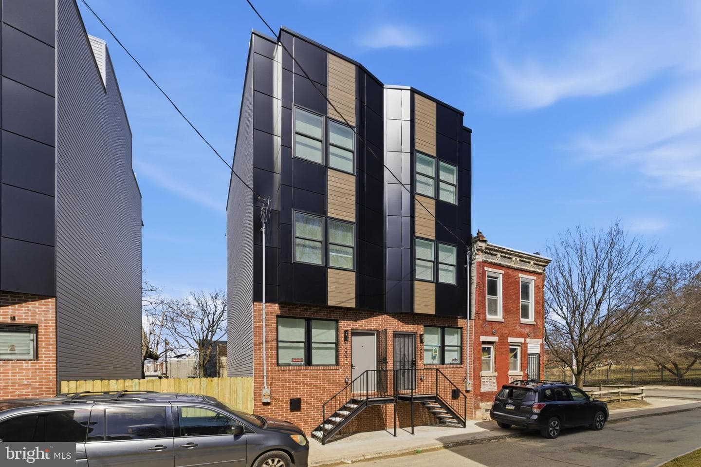 1032 W Orleans Street photo 1