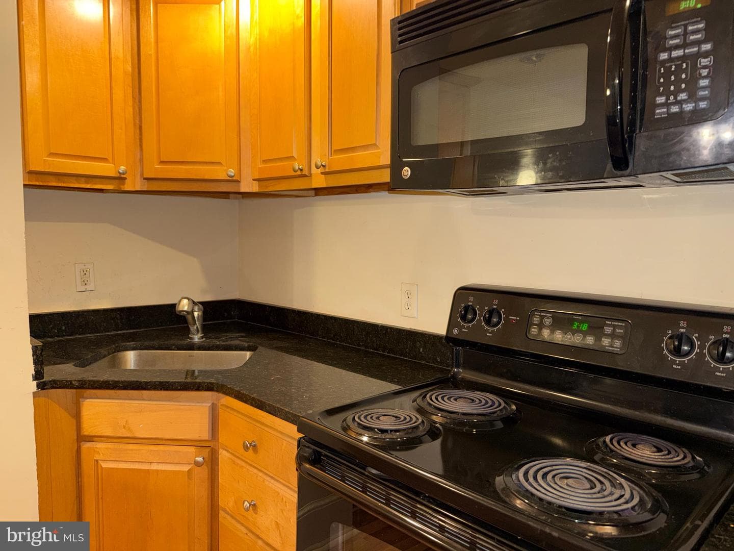 1324 Locust Street #206 photo 8